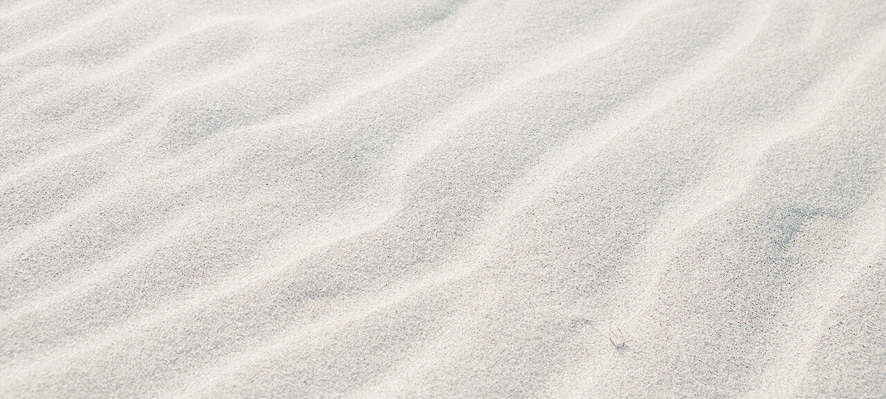 Wavy sand pattern